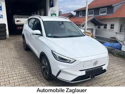Weiß Gebraucht 2022 MG ZS Comfort Limousine | 15.999 € (Guter Preis)