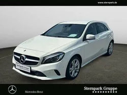 Weiss Gebraucht 2017 Mercedes A180 Urban Limousine | 18.690 € (Fairer Preis)