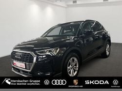 Mythosschwarz metallic Gebraucht 2022 Audi Q3 Business SUV | 29.830 € (Guter Preis)