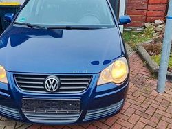 Blau Gebraucht 2008 VW Polo Comfortline Limousine | 2.000 € (Guter Preis)