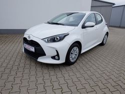 Weiß Gebraucht 2023 Toyota Yaris Kleinwagen | 17.990 € (Fairer Preis)