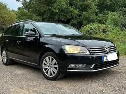 Schwarz Gebraucht 2013 VW Passat Highline Limousine | 8.000 € (Fairer Preis)