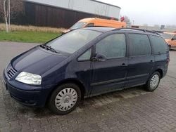 Blau Gebraucht 2010 VW Sharan United Van / Kleinbus | 4.900 € (Fairer Preis)