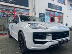 Grau Gebraucht 2024 Porsche Cayenne SUV | 107.499 € (Fairer Preis)