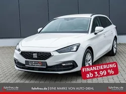 Weiß Gebraucht 2022 Seat Leon Style Kombi | 22.490 € (Fairer Preis)