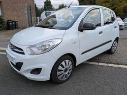 Weiß Gebraucht 2012 Hyundai i10 Edition Kleinwagen | 2.700 € (Fairer Preis)
