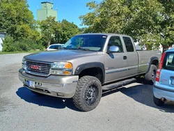 Grau Gebraucht 2001 GMC Sierra SUV | 18.000 €