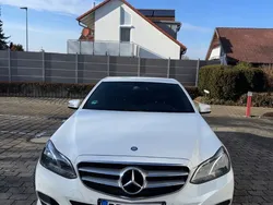 Weiß Gebraucht 2013 Mercedes E200 Avantgarde Limousine | 17.499 € (Etwas zu teuer)