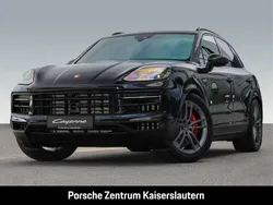 Schwarz Gebraucht 2025 Porsche Cayenne S E-Hybrid SUV | 146.170 € (Teuer)