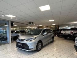 Silber Gebraucht 2021 Toyota Sienna Van / Kleinbus | 64.900 €
