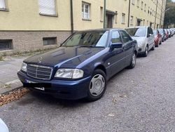 Blau Gebraucht 1998 Mercedes C200 Limousine | 2.300 € (Superpreis)
