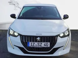 Weiß Gebraucht 2023 Peugeot 208 Allure Kleinwagen | 20.990 € (Fairer Preis)