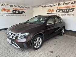 Braun Gebraucht 2018 Mercedes GLA220 Style SUV | 18.400 € (Fairer Preis)