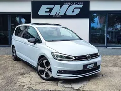 Weiß Gebraucht 2019 VW Touran Highline Van / Kleinbus | 22.490 € (Fairer Preis)