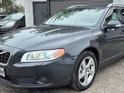 Grau Gebraucht 2011 Volvo V70 Summum Kombi | 3.990 € (Guter Preis)