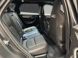 Grau Gebraucht 2023 Jaguar F-Pace SUV | 65.449 €