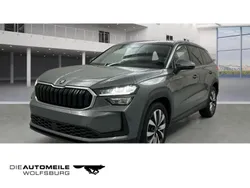 Graphitegrau metallic Gebraucht 2025 Skoda Kodiaq Selection SUV | 42.890 €