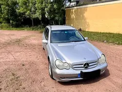 Silber Gebraucht 2003 Mercedes C180 Kombi | 1.250 €