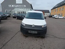 Weiß Gebraucht 2022 VW Caddy Basis Van / Kleinbus | 18.500 € (Fairer Preis)