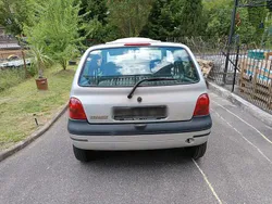 Silber Gebraucht 2001 Renault Twingo Kleinwagen | 850 €