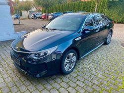 Blau Gebraucht 2017 Kia Optima Hybrid Spirit Limousine | 16.290 €