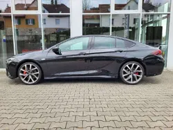 Onyx schwarz Gebraucht 2019 Opel Insignia Limousine | 23.995 € (Teuer)