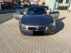 Grau Gebraucht 2006 BMW Z4 Sport Line Cabrio | 8.000 € (Fairer Preis)