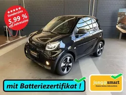 Schwarz Gebraucht 2024 Smart ForTwo Electric Drive Exclusive Kleinwagen | 15.980 € (Guter Preis)