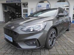 Grau (magneticgrau (metallic)) (metallic) Gebraucht 2021 Ford Focus ST-Line X Kombi | 21.880 € (Fairer Preis)