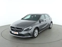 Grau Gebraucht 2016 Mercedes A180 Style Limousine | 19.730 € (Teuer)