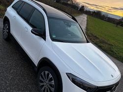 Weiß Gebraucht 2023 Mercedes EQB250+ AMG line SUV | 39.900 € (Fairer Preis)
