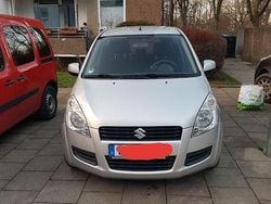 Silber Gebraucht 2012 Suzuki Splash Kleinwagen | 3.700 € (Fairer Preis)
