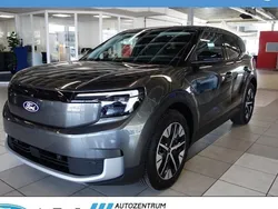 Grau Neu 2025 Ford Explorer Extended Range SUV | 49.774 € (Teuer)