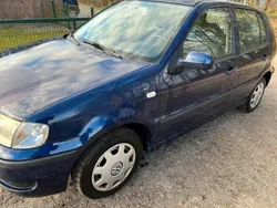 Blau Gebraucht 2000 VW Polo Trendline Limousine | 390 € (Guter Preis)
