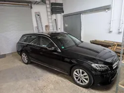Schwarz Gebraucht 2019 Mercedes C180 Avantgarde Kombi | 26.000 € (Guter Preis)