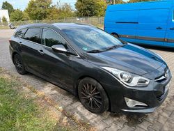 Grau Gebraucht 2013 Hyundai i40 Kombi | 7.000 € (Etwas zu teuer)