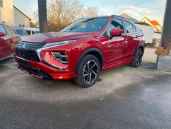 Rot Gebraucht 2021 Mitsubishi Eclipse Cross Top SUV | 24.490 € (Fairer Preis)
