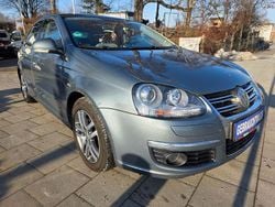 Grün Gebraucht 2006 VW Jetta Sportline Limousine | 1.990 € (Superpreis)