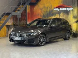 Grau Gebraucht 2023 BMW 530 M Sport Kombi | 51.900 € (Teuer)