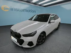 Weiß Gebraucht 2024 BMW 520 Limousine | 55.949 € (Fairer Preis)