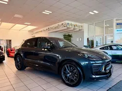 Grau Gebraucht 2022 Porsche Macan SUV | 78.850 €
