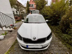 Weiß Gebraucht 2017 Skoda Fabia Ambition Kombi | 9.200 € (Guter Preis)