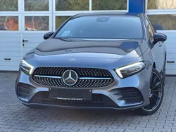 Grau Gebraucht 2022 Mercedes A250 AMG line Limousine | 27.950 € (Etwas zu teuer)