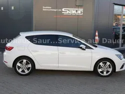 Weiß Gebraucht 2017 Seat Leon FR Limousine | 19.980 € (Teuer)