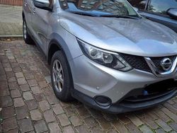 Grau Gebraucht 2017 Nissan Qashqai Visia SUV | 9.800 € (Guter Preis)