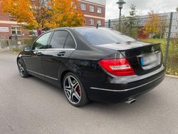 Schwarz Gebraucht 2012 Mercedes C250 Limousine | 9.500 €