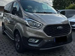 Silber Gebraucht 2022 Ford Tourneo Active SUV | 37.448 € (Etwas zu teuer)