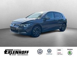 Grau Gebraucht 2023 VW Golf VIII Style Limousine | 28.990 € (Etwas zu teuer)