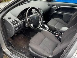 Silber Gebraucht 2004 Ford Mondeo Kombi | 2.299 €