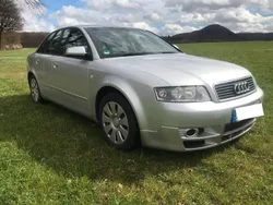 Grau Gebraucht 2003 Audi A4 Limousine | 950 € (Guter Preis)